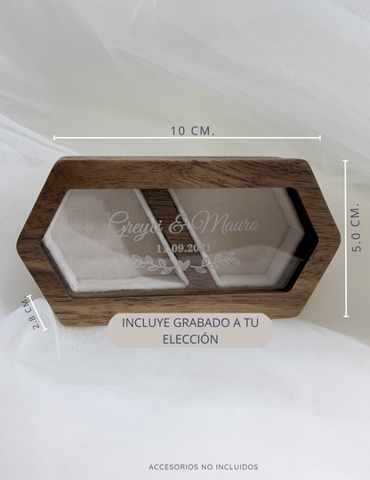 CAJA DE MADERA PERSONALIZADA: CM004