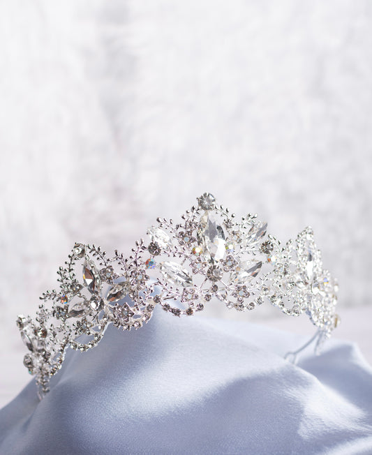 TIARA CRN010