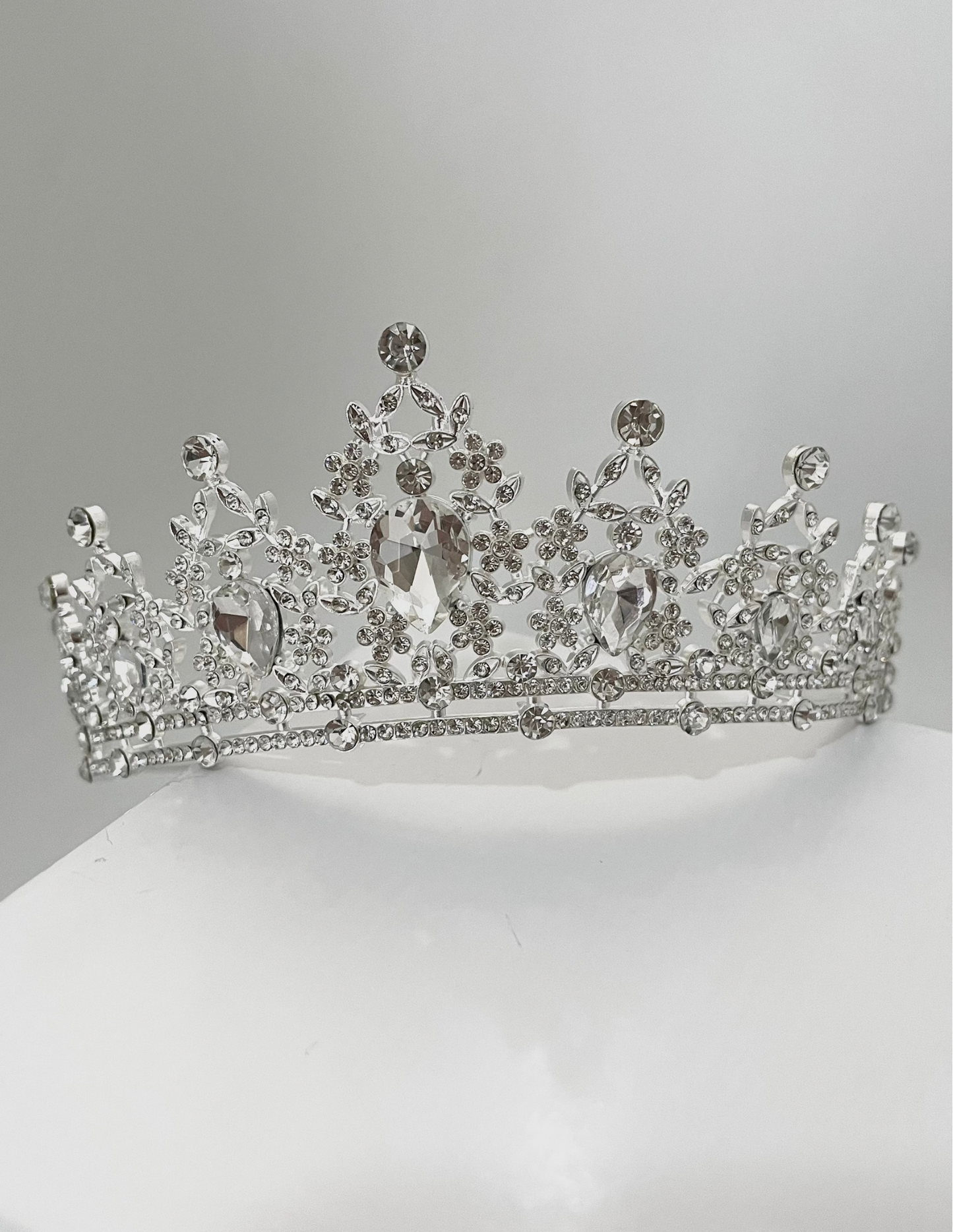 TIARA CRN001