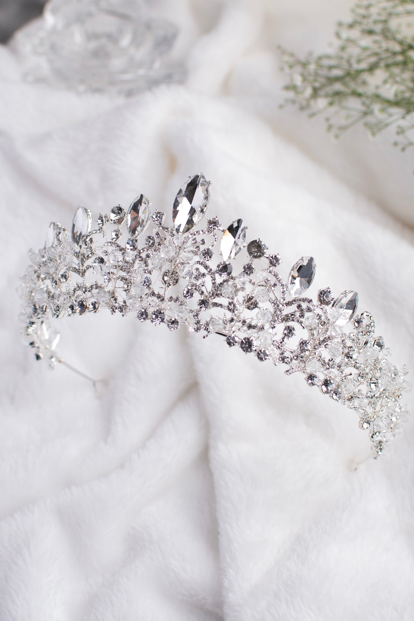 TIARA CRN012